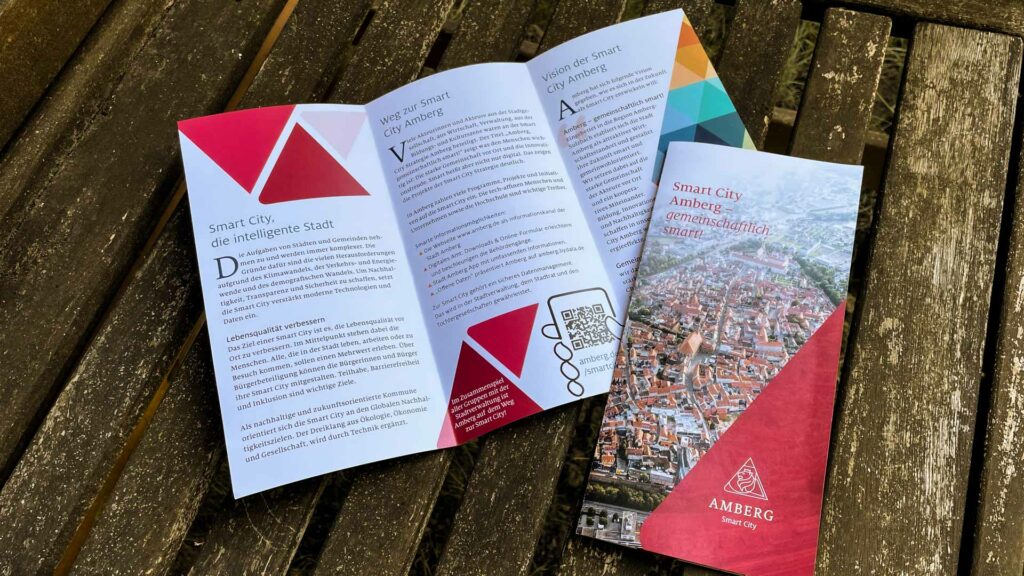 Grafikdesign für die Smart City Amberg - Folder - Gestaltung